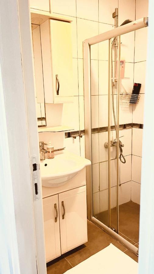 Cute 1 Bedroom Flat In The Heart Of Istanbul! Bagian luar foto